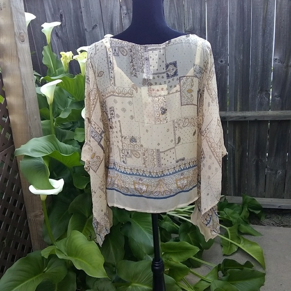 BoHo Top - Picture 4 of 6